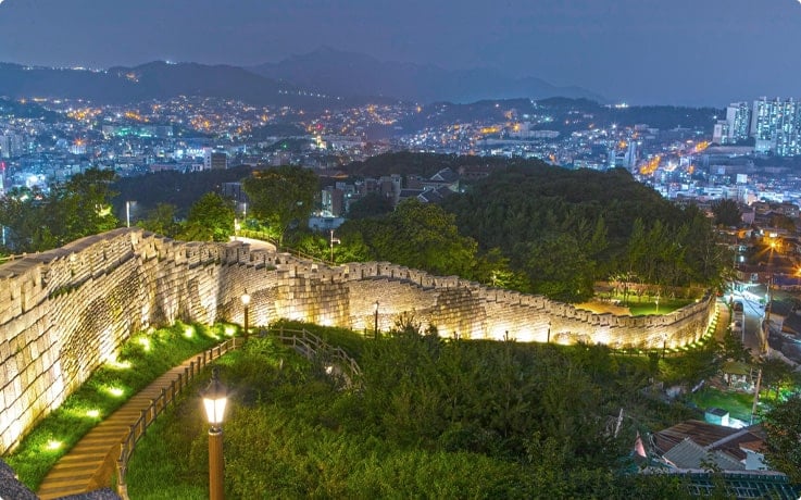 seoul-day-night-city-walking-tour-1-min.jpg
