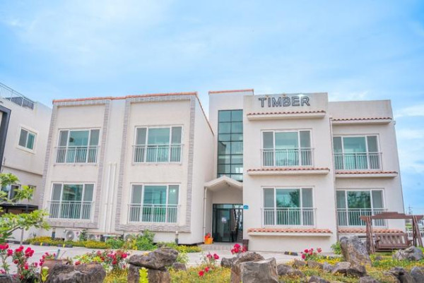 제주 팀버하우스 펜션