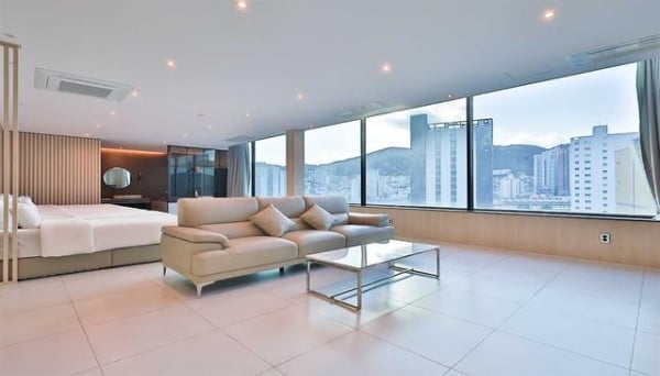 부산 샤이어 호텔