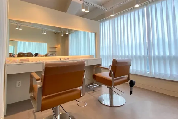 그리고 앨리스 | 홍대 K-뷰티 메이크업샵