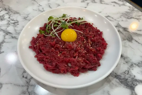 창신육회2호점 | 광장시장의 한식