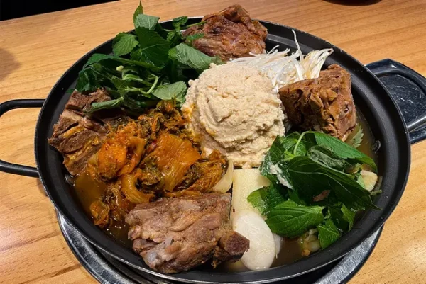 콩벼숲감자탕 | 명동의 한식