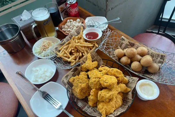 BHC치킨 종로5가스퀘어 광장점 | 종로