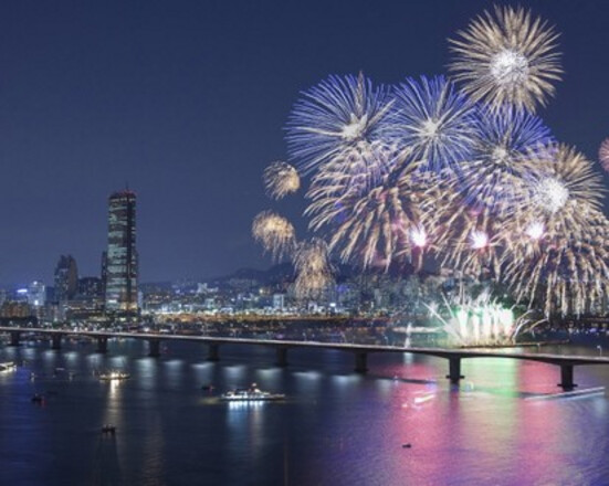 식사 포함 관광지 입장료 전용 차량 가이드/물품 비용