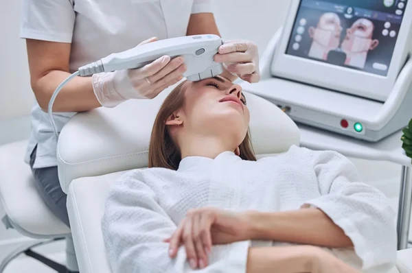 서울 하이엔드 피부과 | 르샤인클리닉