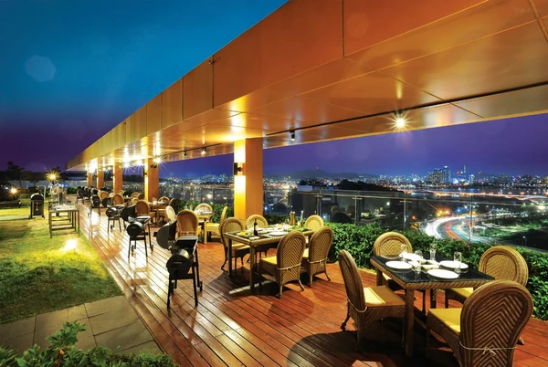 골든서울호텔 (4성급 또는 동급)