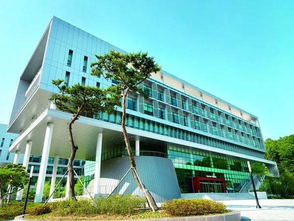 영진전문대학교