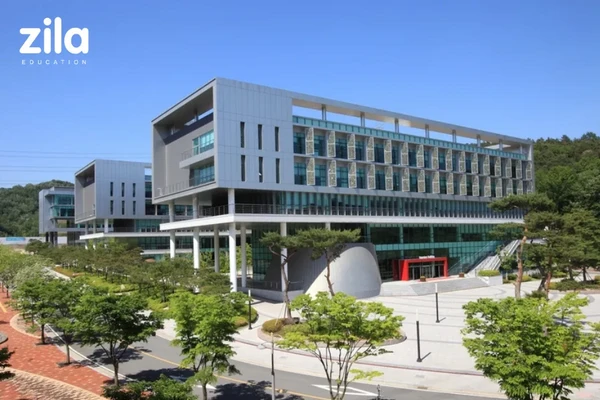 영진전문대학교