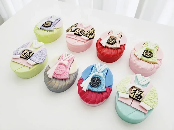 첫 서울 방문객을 위한 필수 1일 투어 (경복궁, 명동, N서울타워 & 한복 비누 만들기)