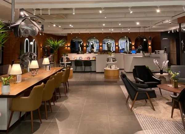 외국인 친화적인 인기 한국 헤어살롱ㅣ준오헤어가든 서울역점