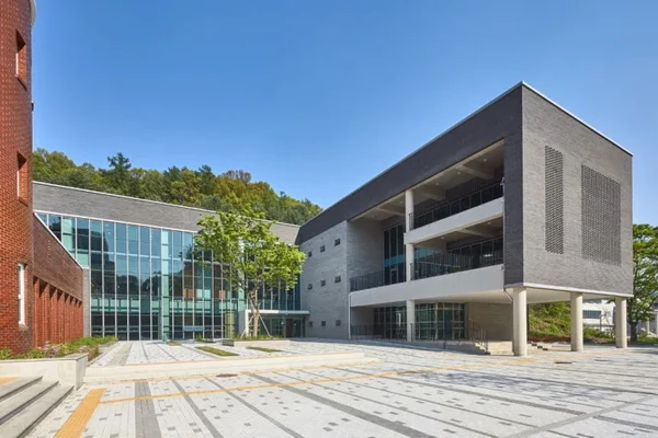 한국교통대학교