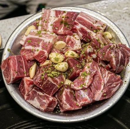 천하제일돌뚜껑 | 명동 K-BBQ