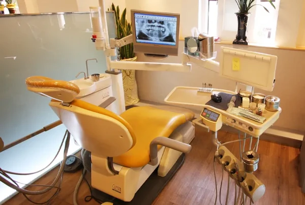 CBK최영균치과/임플란트&치아교합