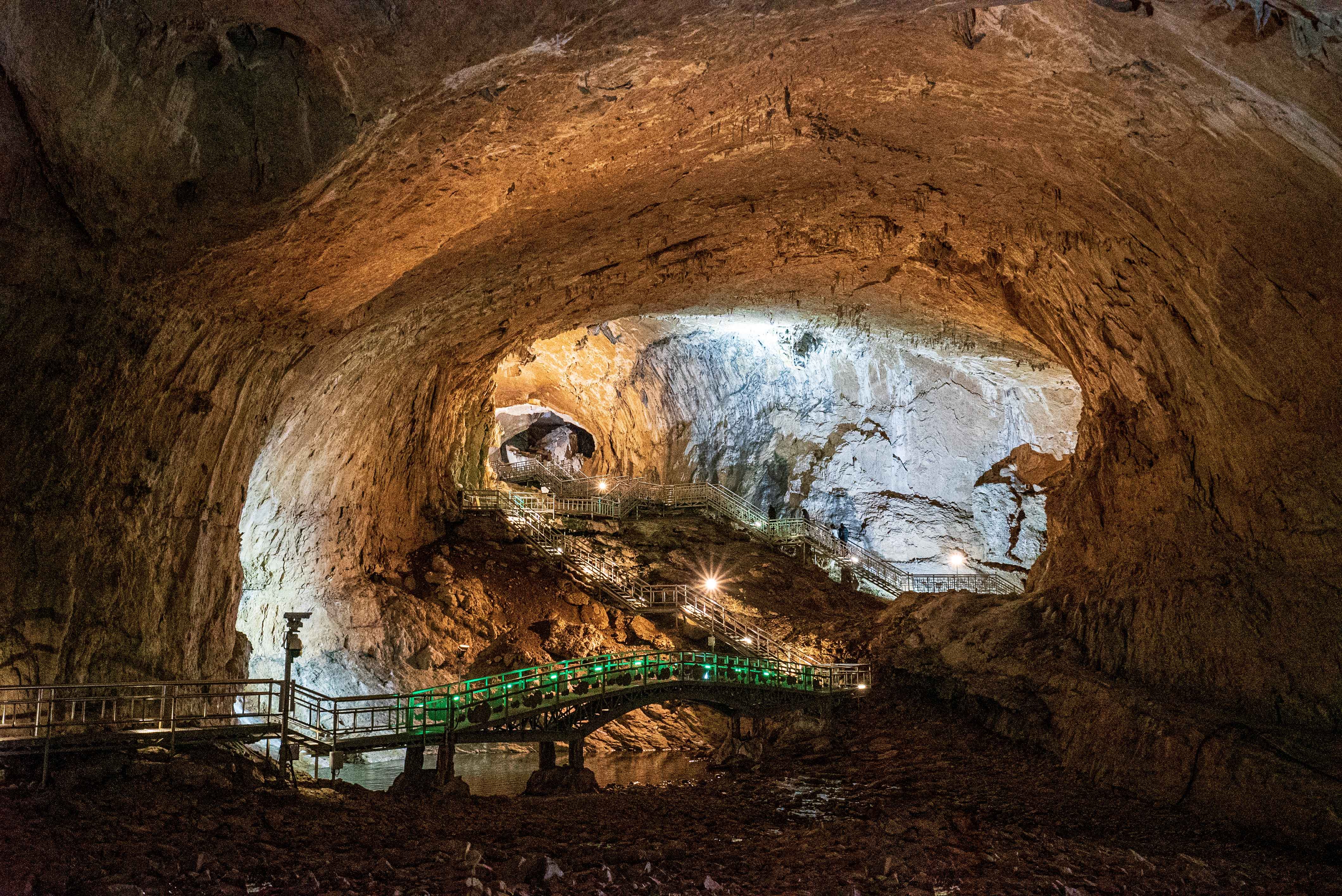 한국 동해안 3일 투어 (양양·삼척·부산) - 서울 출발