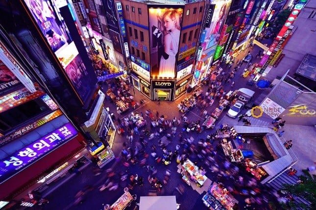 외국인 전용 K-팝 문화 체험 일일 투어 (홍대 거리, K-팝 댄스 체험, 명동 하이커 그라운드, 난타 공연)